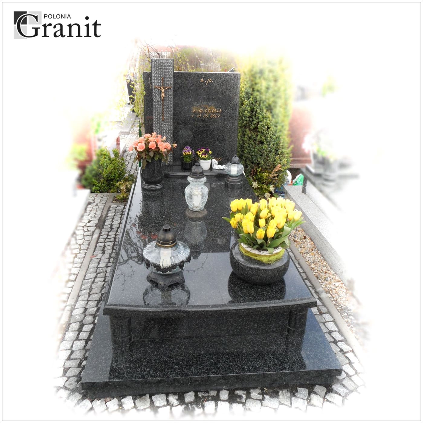 Mauzolea — realizace Polonia Granit č. 4
