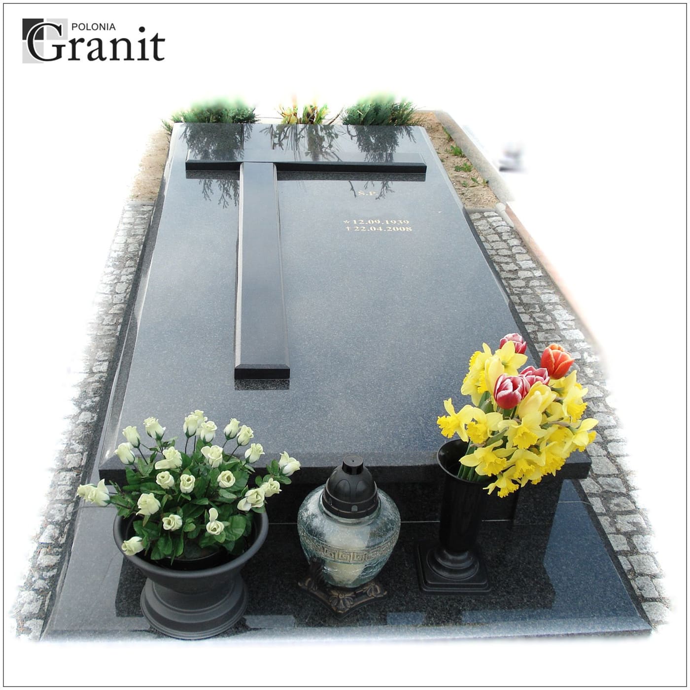 Nagrobki ukośne — realizacja Polonia Granit nr 29