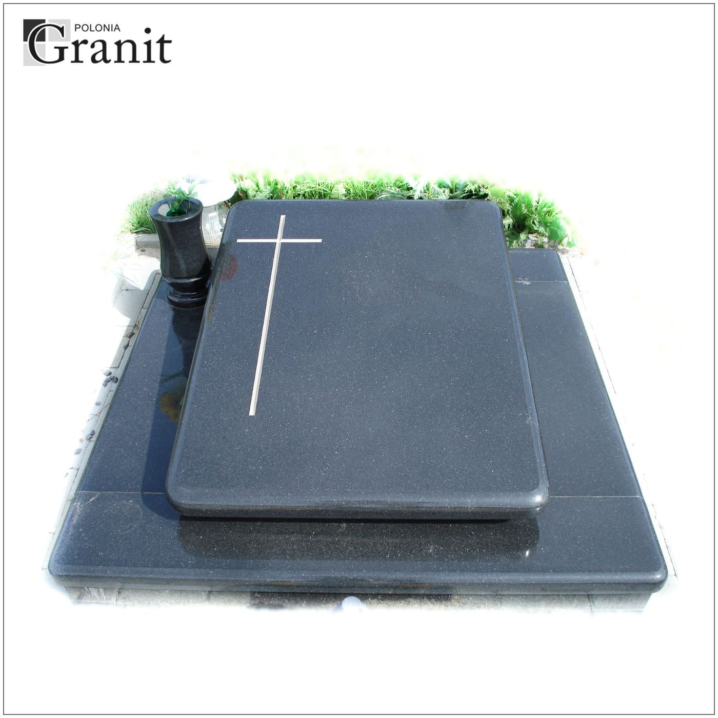 Nagrobki urnowe — realizacja Polonia Granit nr 37